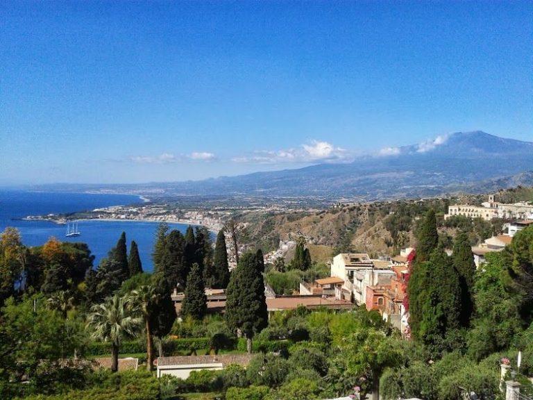 Taormina travel guide